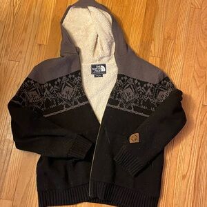 North face sweater